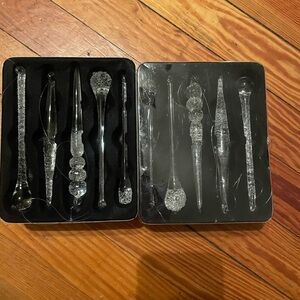 Glass icicles